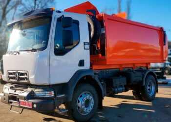 вантажні автомобілі