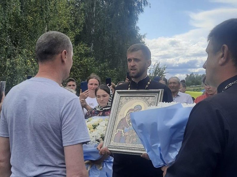 Зустріч з полону: додому повернувся Руслан Сало з Рівненщини